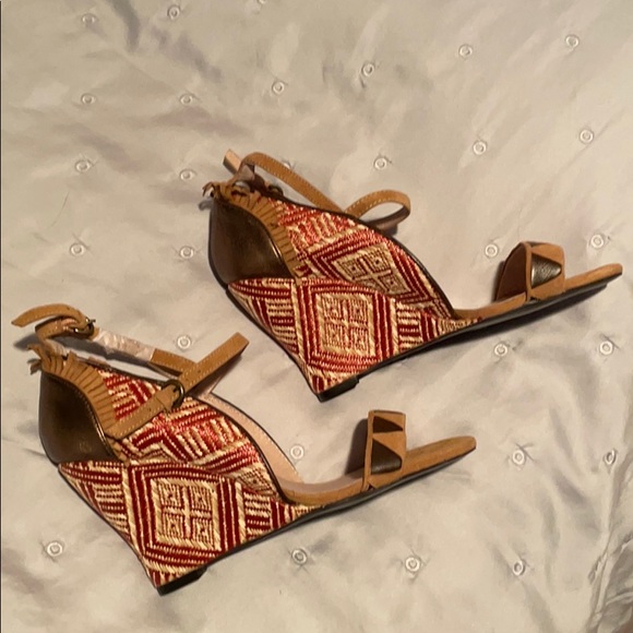 Never Worn Nude Wedges w/ Pretty Details - Picture 5 of 8